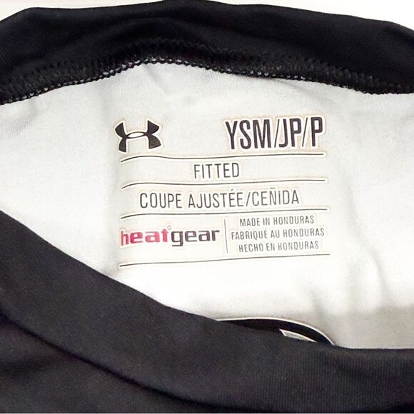 Under Armour Kids Black HeatGear Batman Compression Shirt Size Youth Small - Picture 2 of 7